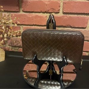 COPY - 🔥 Bottega 🔥Veneta🔥wallet PLUS 🔥DUST 🔥BAG 🔥& BOX:🔥
🔥Very good condition🔥